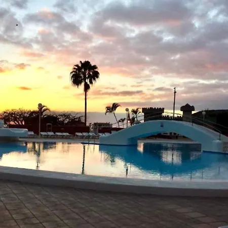 Apartamento, Pool, Proxima A Restaurantes, Playa, Wifi En Tenerife Sur Apartmán Costa Adeje (Tenerife)