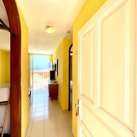 Apartamento, Pool, Proxima A Restaurantes, Playa, Wifi En Tenerife Sur * Costa Adeje (Tenerife)